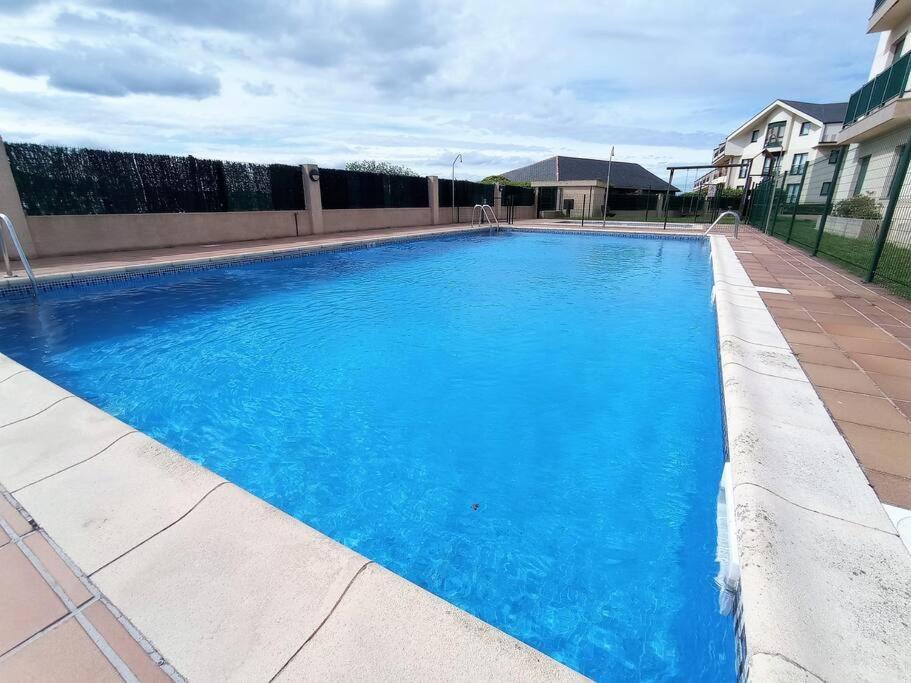 Apartment Playa Catedrales Con Piscina Y Terraza